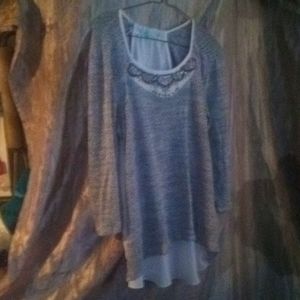 Woman's dress shirt size large